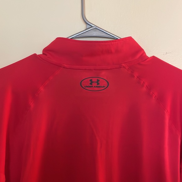 Under Armor UC 1/4 zip pullover - Picture 2 of 3